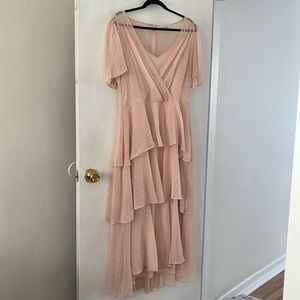 Beautiful Tiered Midi dress- Calvin Klein